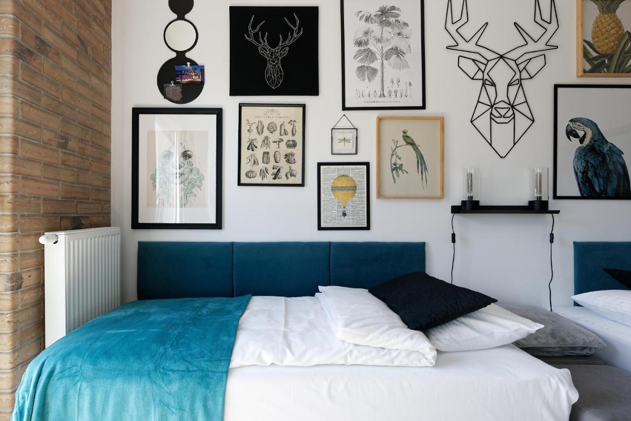 Art Apartament Parking By Impero Poznan Ngoại thất bức ảnh